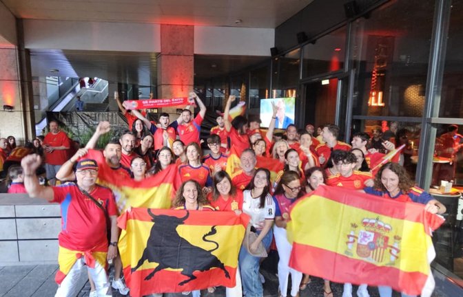 Spanien-Fans verfolgen das WM-Finale beim Public Viewing im Stuttgarter Classic Rock Cafe.<span class='image-autor'>Andreas Rosar</span>