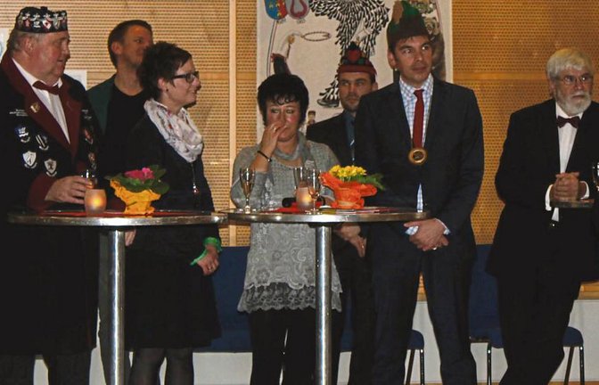 Zunftmeister Thomas Lutsch (rechts) blickte bei der Feier zum 50-jährigen Bestehen der Urzelnzunft Sachsenheim auf die Tradition der Urzeln zurück.  Fotos: Friedrich