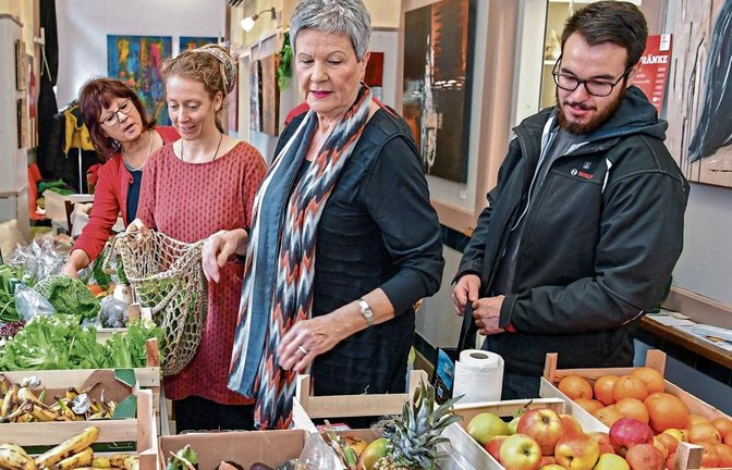Im Tender in Sachsenheim sind beim Verein Ibisa sogenannte Foodsaver am Werk. Foto: Kalb