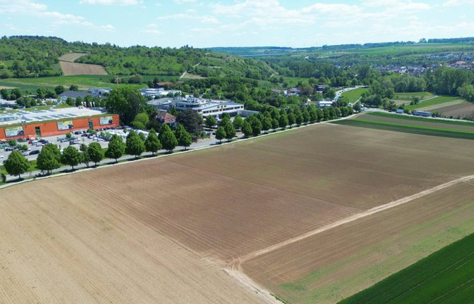 Voraussichtlich 2027 soll mit dem Bau des Gewerbegebiets zwischen Stuttgarter Straße und B 10 begonnen werden. Archivfoto: VKZ/Küppers