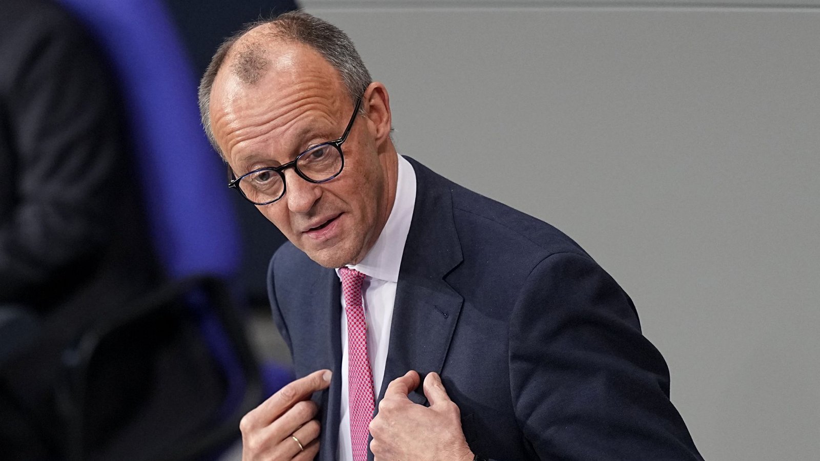 In der Bredouille: Friedrich Merz.Foto: dpa/Michael Kappeler In der Bredouille: Friedrich Merz.Foto: dpa/Michael Kappeler