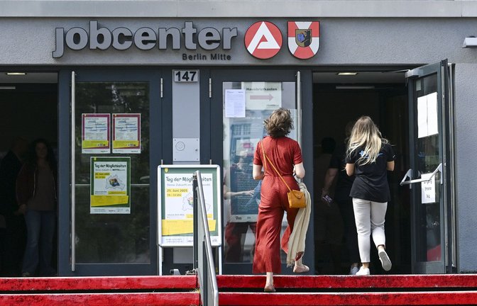 Welche Mittel hat das Jobcenter, wenn Bürgergeldempfänger sich verweigern?<span class='image-autor'>Foto: Jens Kalaene/dpa</span>