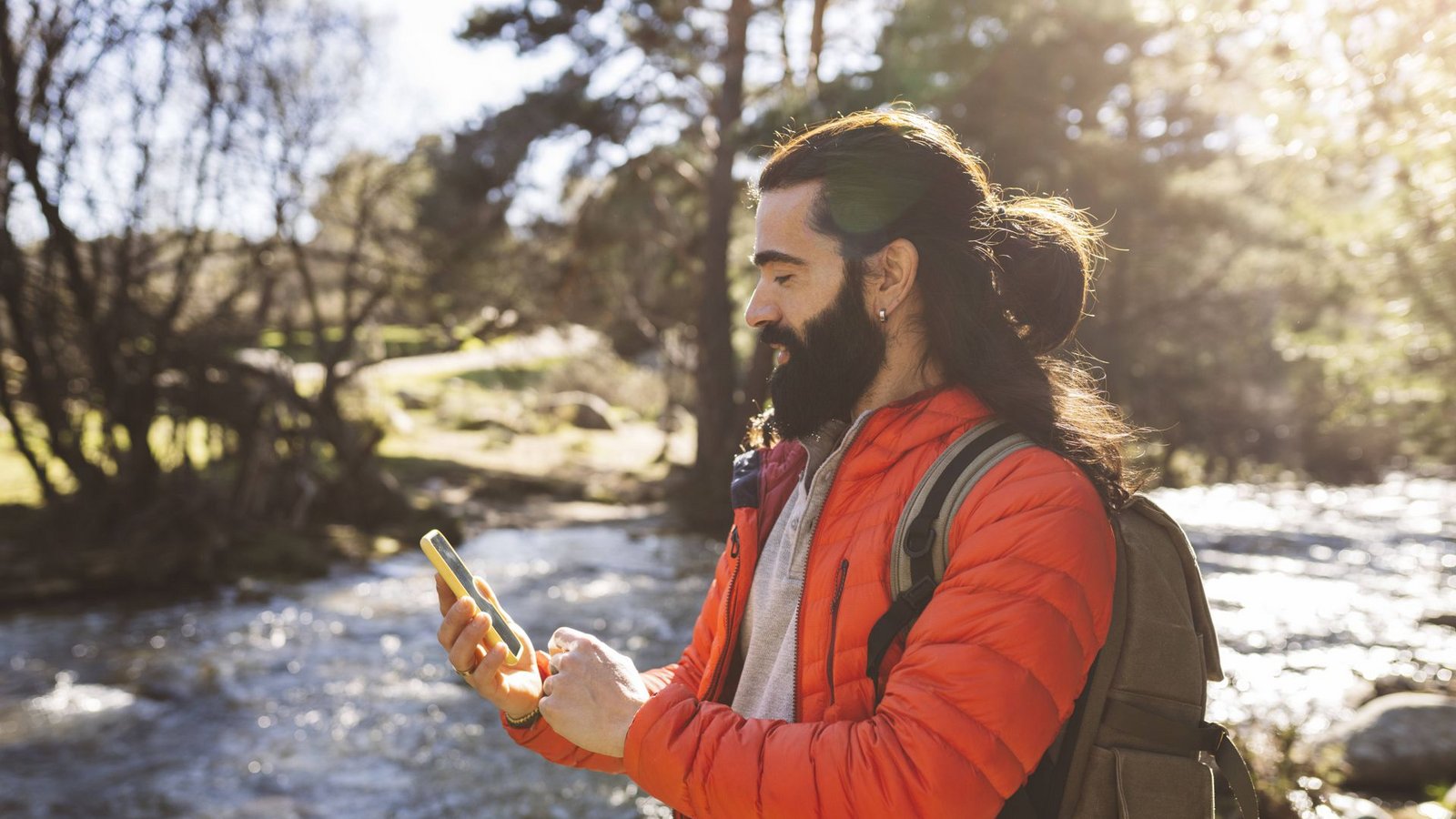 Wer fernab der Zivilisation mit dem Handy navigieren will, braucht Anwendungen, die auch Offline funktionieren.Foto: imago//Jose Carlos Ichiro Wer fernab der Zivilisation mit dem Handy navigieren will, braucht Anwendungen, die auch Offline funktionieren.Foto: imago//Jose Carlos Ichiro