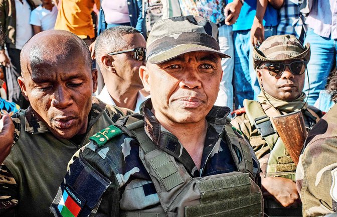 Jetzt haben die Militärs wie  Colonel Michael Randrianarina das Sagen.<span class='image-autor'>Foto: imago/ZUMA Press Wire</span>