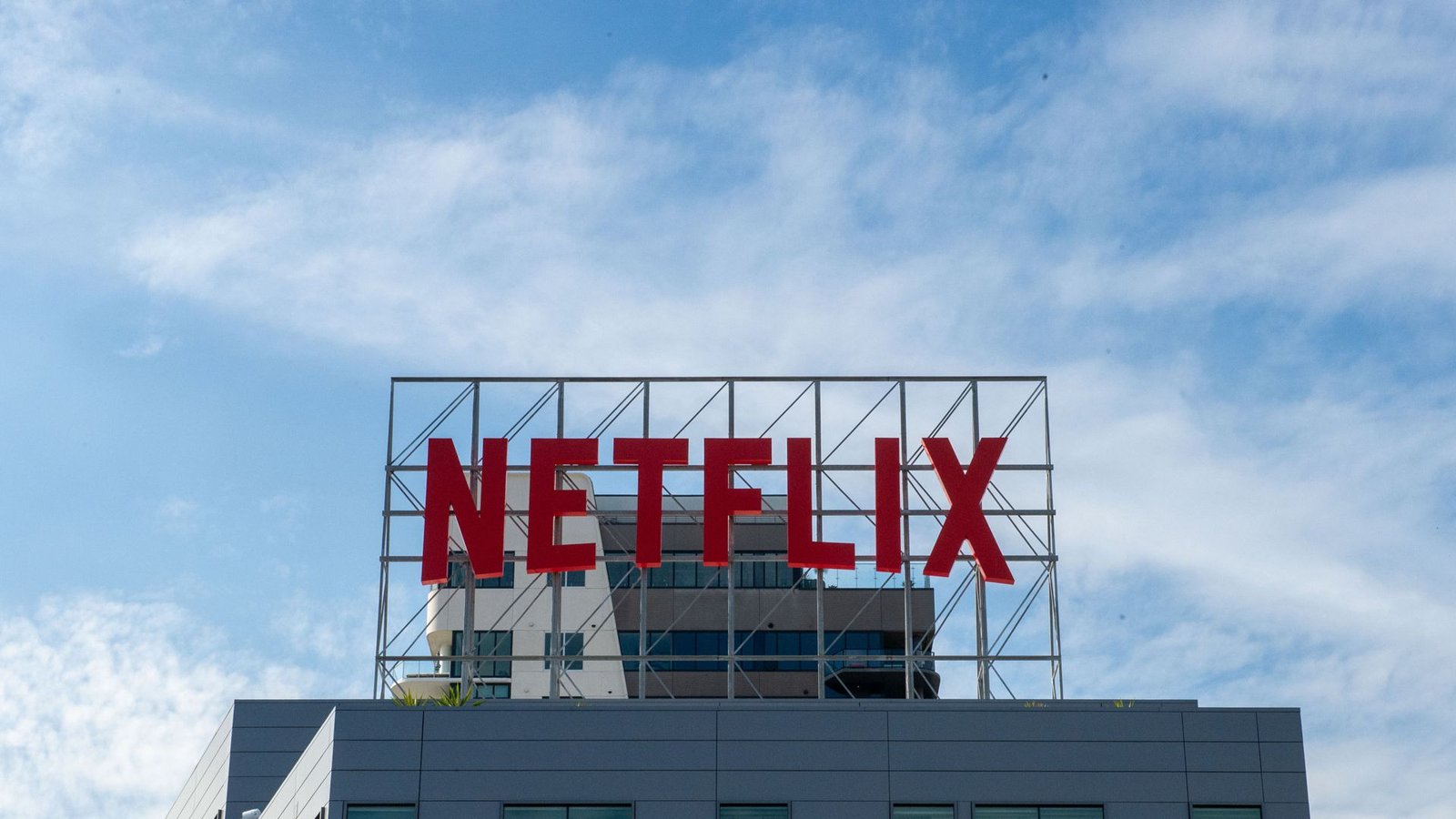 Netflix gewinnt Abonnenten hinzu.Foto: dpa/Andrej Sokolow
