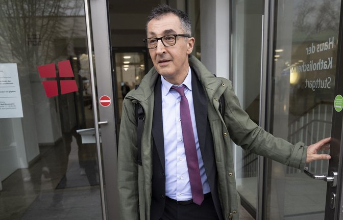 Cem Özdemir (Bündnis 90/Die Grünen), Spitzenkandidat der Grünen in Baden-Württemberg, geht aus dem Haus der katholischen Kirche. (Archivbild)<span class='image-autor'>Foto: Marijan Murat/dpa/Marijan Murat</span>