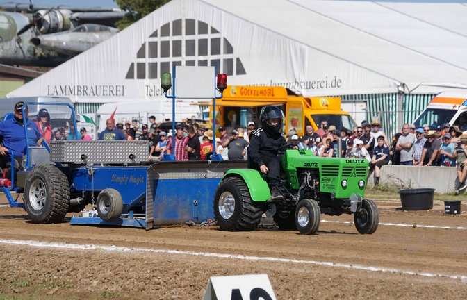 Bei bestem Wetter konnten Traktoren und Oldtimer bestaunt werden.<span class='image-autor'>Foto: Andreas Rosar Fotoagentur-Stuttg/Andreas Rosar Fotoagentur-Stuttg</span>