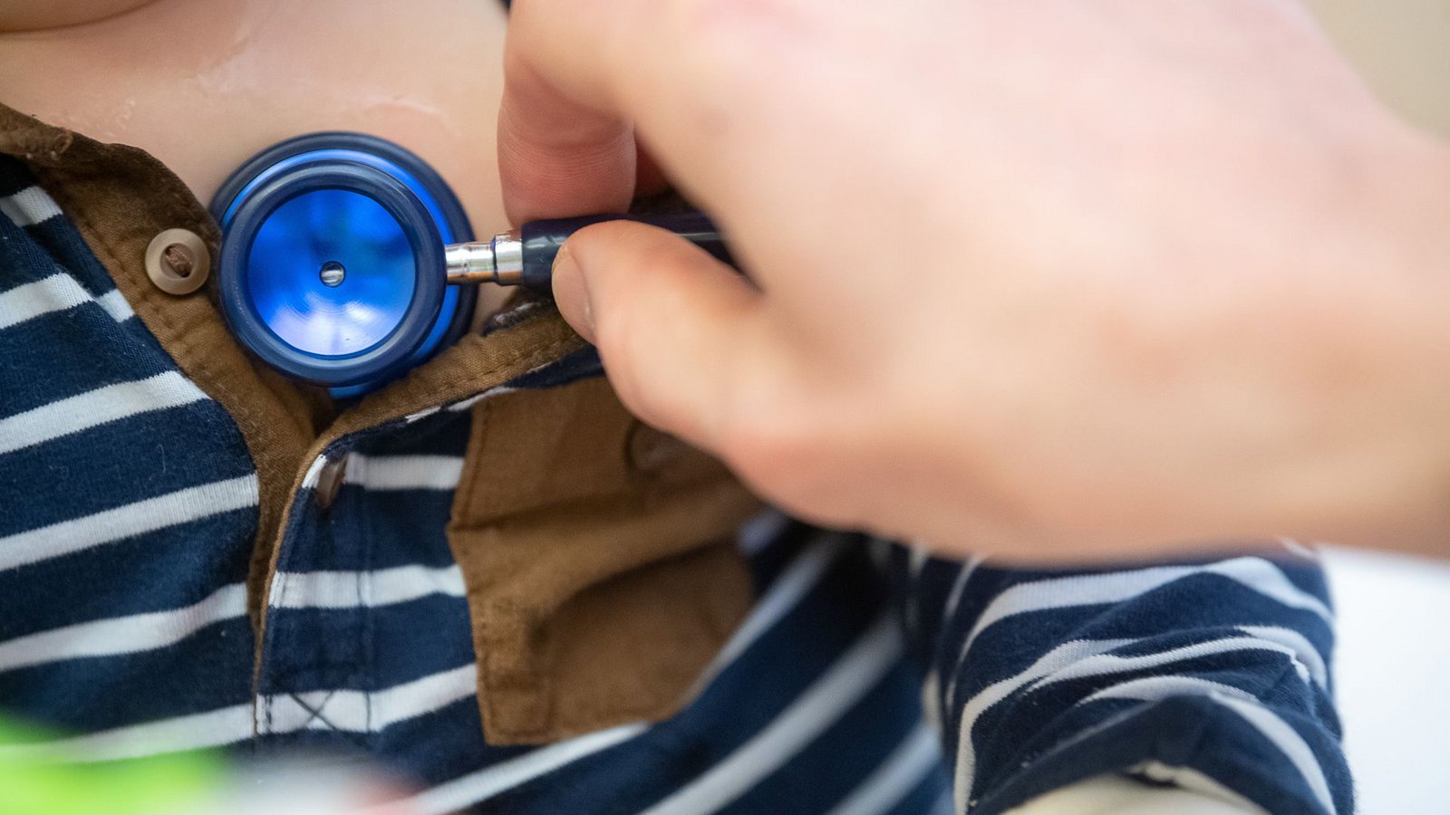 In der Kindermedizin krankt es an vielen Stellen.Foto: S. Gollnow/dpa