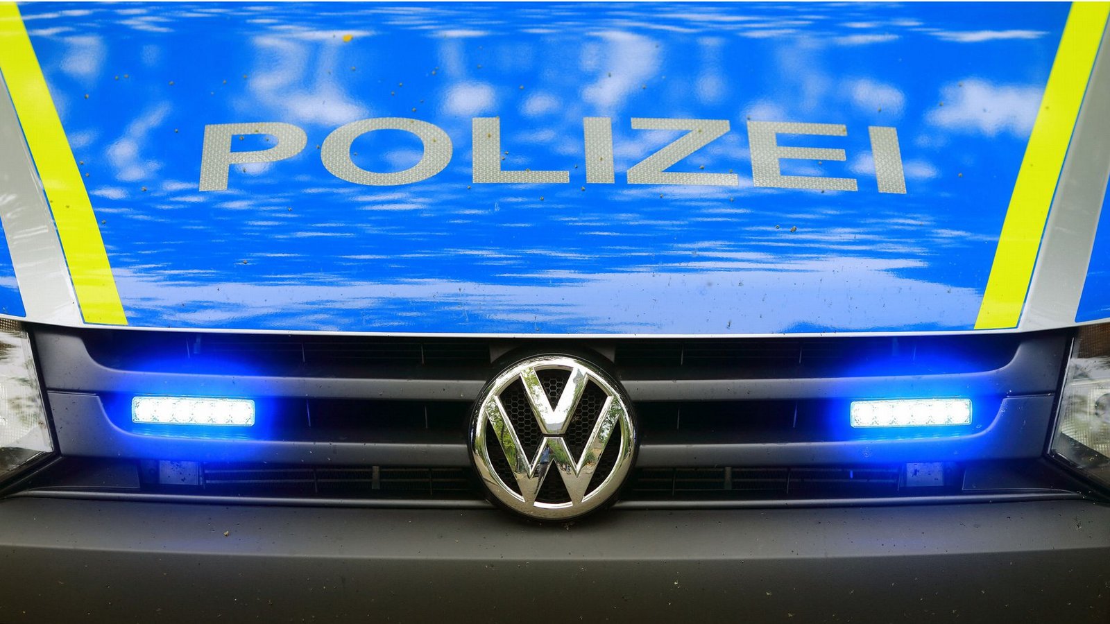Die Polizei sucht Zeugen. (Symbolbild)Foto: dpa/Jens Wolf Die Polizei sucht Zeugen. (Symbolbild)Foto: dpa/Jens Wolf