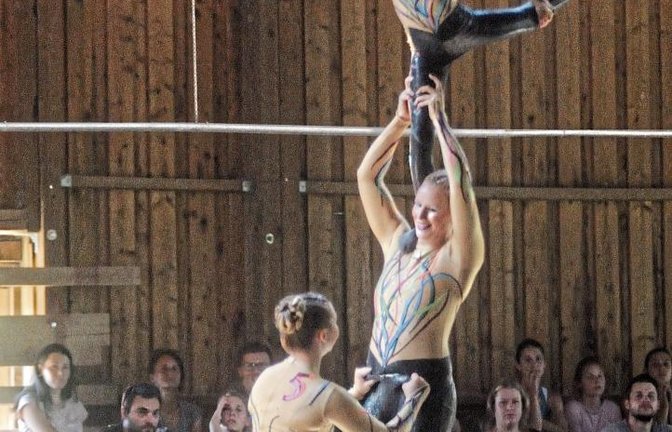 Die S-Gruppe von Pegasus hat sich in der zweiten Kür zwar einige Wackler geleistet. Der Gesamteindruck beim Heimturnier ist aber überwiegend positiv. Foto: Fotomoment