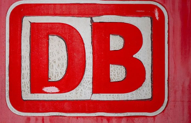 Mehr Fahrgäste und schwarze Zahlen: Der DB ging es schon deutlich schlechter. Doch was kommt davon bei den Fahrgästen an?<span class='image-autor'>Peter Kneffel/dpa</span>