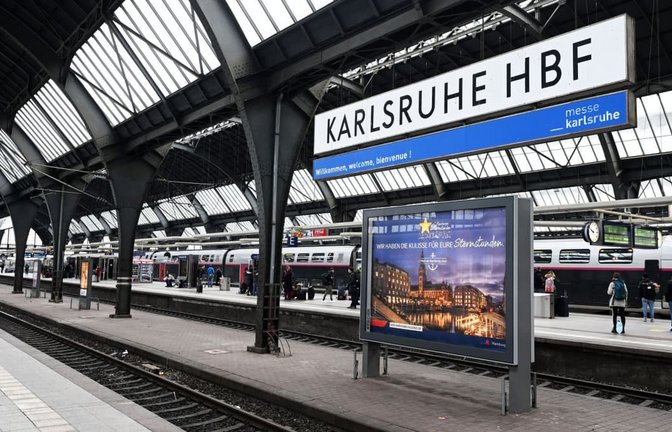 Der Halt Karlsruhe Hbf entfällt zeitweise (Archivbild).<span class='image-autor'>Uli Deck/dpa</span>