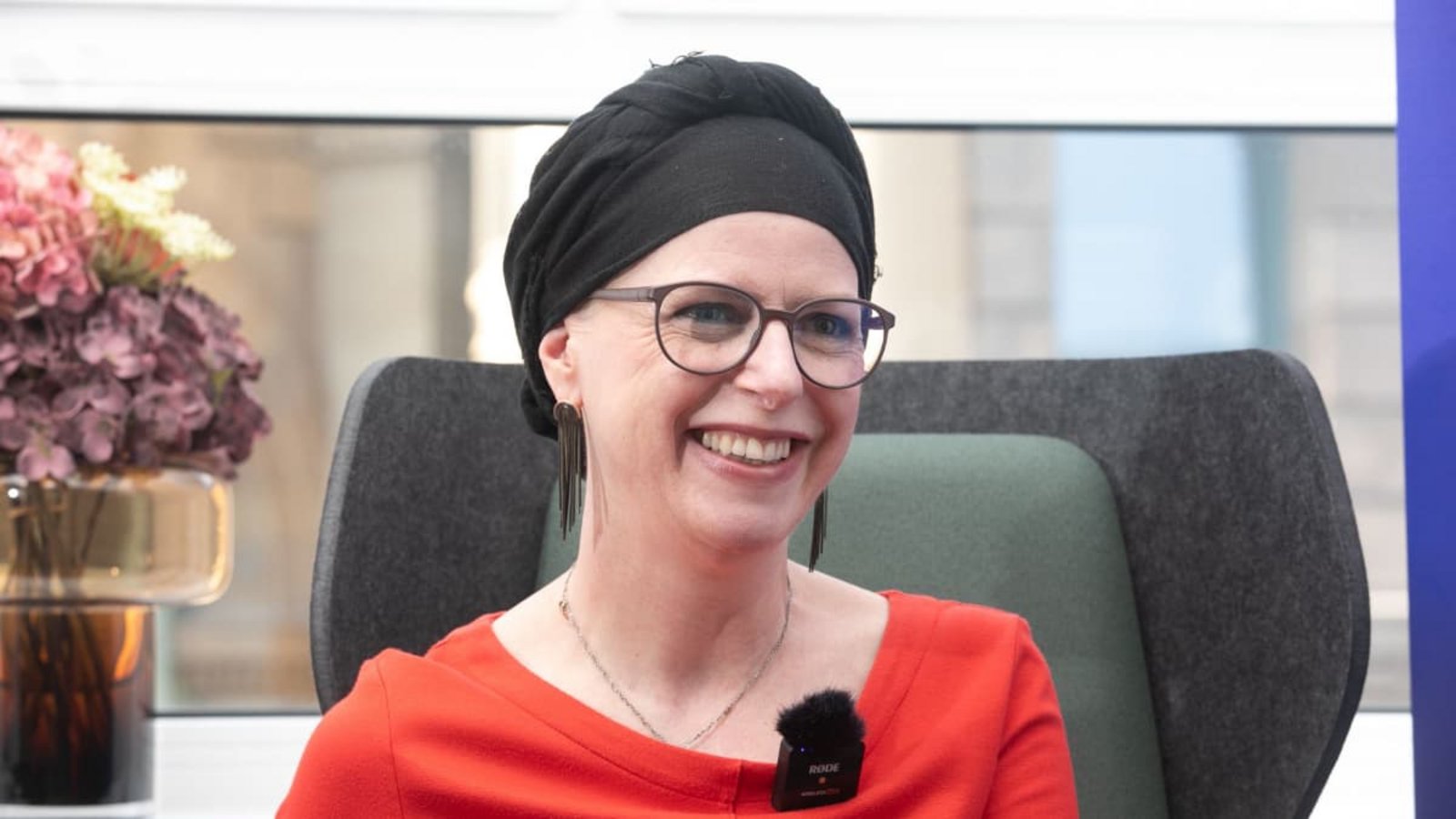 Eine Krebserkrankung ist keine Endstation im Arbeitsleben, sagt Maren Diebel-Ebers. Die stellvertretende Landesvorsitzende des Deutschen Gewerkschaftsbundes (DGB) ist selbst an Krebs erkrankt. Sie weiß:&nbsp;„Wer Krebs hat, braucht sehr viel Sicherheit – auch am Arbeitsplatz.“Firma Lichtgut/Christian Hass