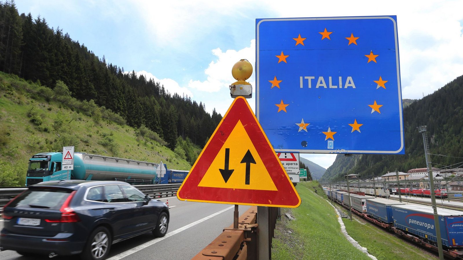 In Italien ist man über das egoistische Verhalten Österreichs nicht amüsiert – auch die Rückreise nach Norden ist übrigens in Gefahr.Foto: Karl-Josef Hildenbrand/dpa/dpa-t In Italien ist man über das egoistische Verhalten Österreichs nicht amüsiert – auch die Rückreise nach Norden ist übrigens in Gefahr.Foto: Karl-Josef Hildenbrand/dpa/dpa-t