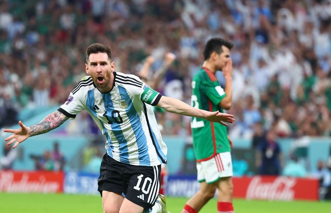 Lionel Messi jubelt nach seinem Treffer.<span class='image-autor'>Foto: Tom Weller/dpa</span>