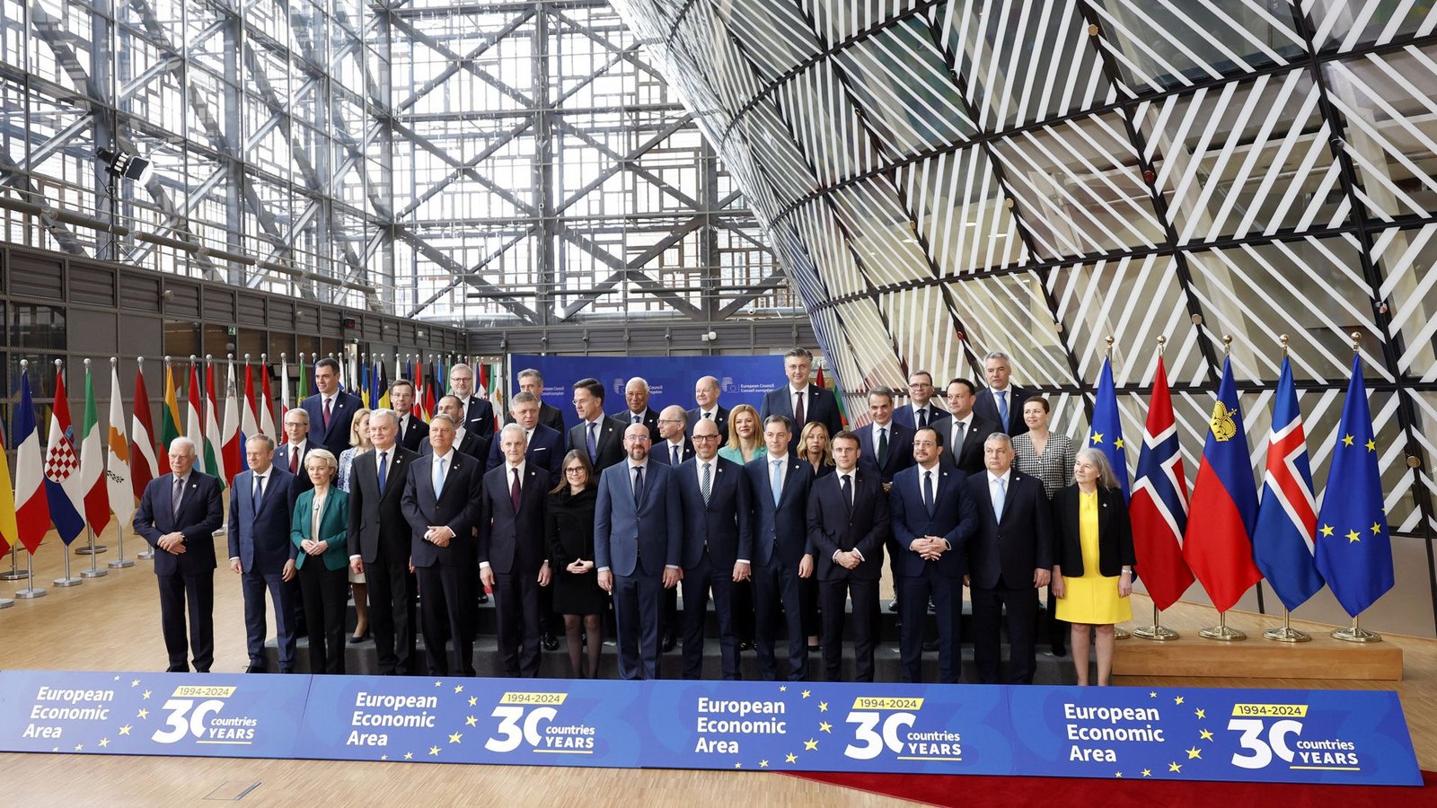 Die Staats- und Regierungschefs der EU versuchen auf dem Gipfel in Brüssel Geschlossenheit zu demonstrieren. In Fragen der Ukraine-Hilfe regieren aber Bedenken und nationale Egoismen.Foto: dpa/Geert Vanden Wijngaert Die Staats- und Regierungschefs der EU versuchen auf dem Gipfel in Brüssel Geschlossenheit zu demonstrieren. In Fragen der Ukraine-Hilfe regieren aber Bedenken und nationale Egoismen.Foto: dpa/Geert Vanden Wijngaert