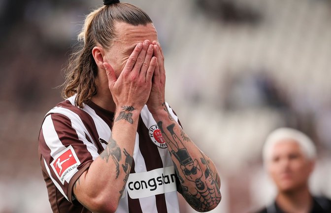 St. Paulis Jackson Irvine nach der Heim-Niederlage gegen Mainz 05.<span class='image-autor'>Foto: Christian Charisius/dpa</span>