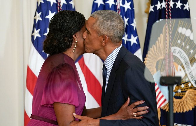 Michelle und Barack Obama sind seit 30 Jahren miteinander verheiratet.<span class='image-autor'>Foto: Andrew Harnik/AP/dpa</span>