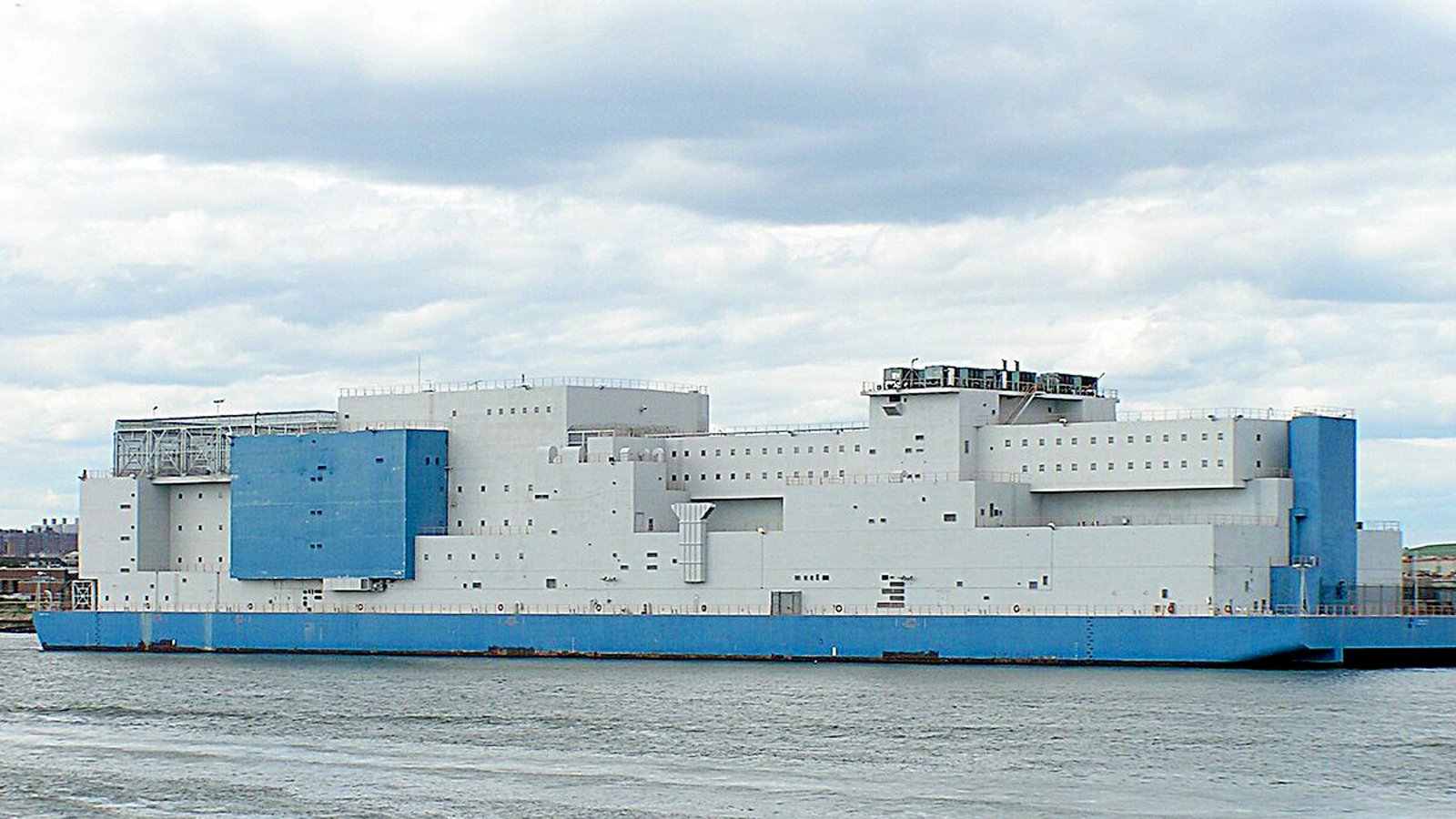 Das Vernon C. Bain Correctional Center in New York wurde geschlossen.Foto: Flickr user reivax
/
Flickr user reivax Das Vernon C. Bain Correctional Center in New York wurde geschlossen.Foto: Flickr user reivax
/
Flickr user reivax