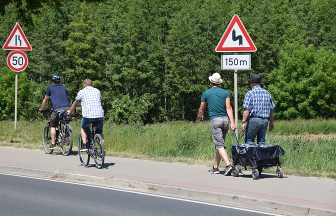 Tradition am Vatertag: Bierwanderung mit dem Bollerwagen.<span class='image-autor'>Foto: hydebrink / shutterstock.com</span>
