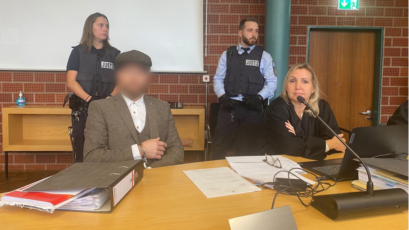 Der 43-Jährige wurde verurteilt (Archivbild).Foto: dpa/Aleksandra Bakmaz