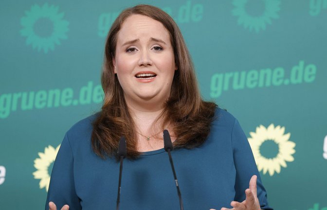Ricarda Lang hat  seit Februar 2022 zusammen mit Omid Nouripour den Bundesvorsitz von  Bündnis 90/Die Grünen inne.<span class='image-autor'>Foto: imago/Metodi Popow</span>