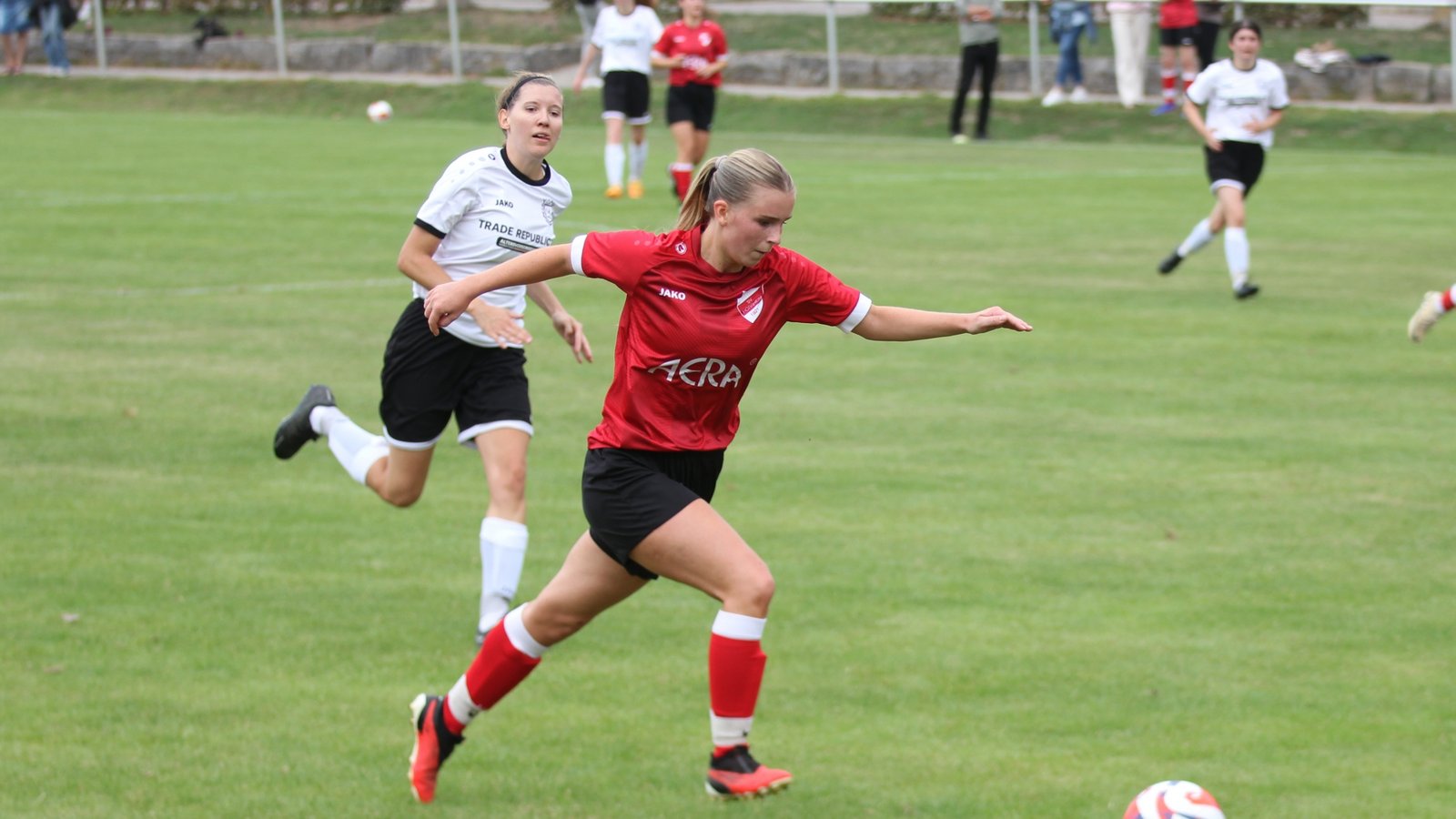 Für Chiara Palesch (vorne) und den SV Horrheim beginnt am Sonntag die Saison. Foto: Dittrich Für Chiara Palesch (vorne) und den SV Horrheim beginnt am Sonntag die Saison. Foto: Dittrich