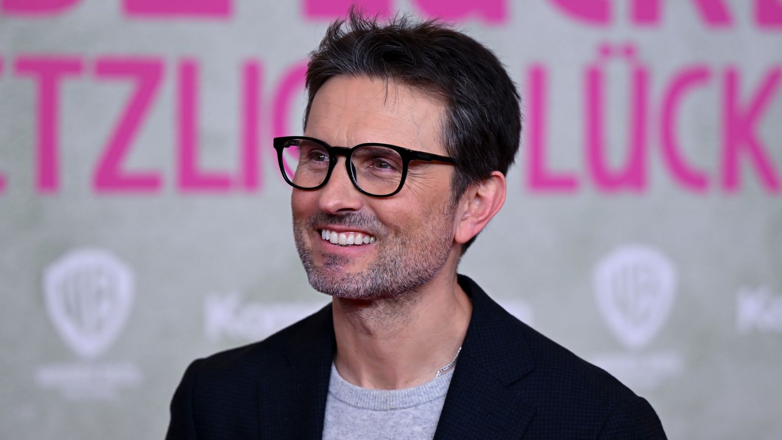Simon Verhoeven geht ebenfalls ins Rennen um einen Filmpreis mit seiner Tragikomödie "Ach, diese Lücke, diese entsetzliche Lücke". (Archivbild)Foto: Sven Hoppe/dpa Simon Verhoeven geht ebenfalls ins Rennen um einen Filmpreis mit seiner Tragikomödie "Ach, diese Lücke, diese entsetzliche Lücke". (Archivbild)Foto: Sven Hoppe/dpa