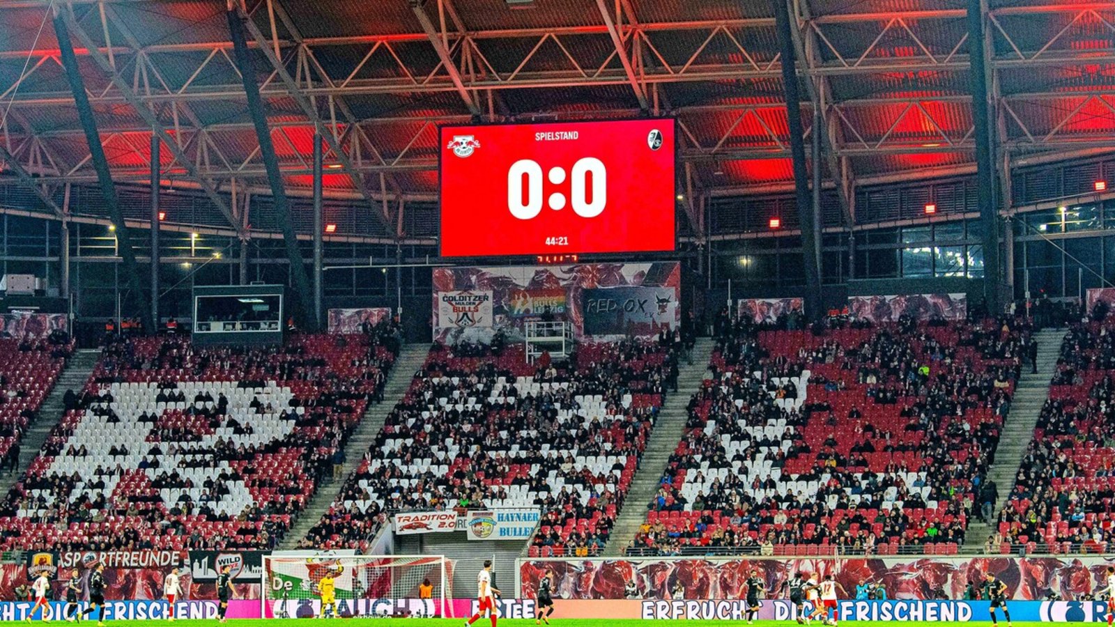 Beim Bundesligisten RB Leipzig sind Lücken im Stadion seit Jahren ein unliebsames Thema.Foto: imago/Matthias Koch Beim Bundesligisten RB Leipzig sind Lücken im Stadion seit Jahren ein unliebsames Thema.Foto: imago/Matthias Koch