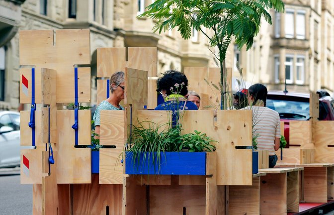 Auf Höhe der Liststraße 29 kann seit Kurzem nicht mehr geparkt, sondern miteinander Zeit verbracht werden. Auf Höhe der Liststraße 29 kann seit Kurzem nicht mehr geparkt, sondern Zeit verbracht werden.<span class='image-autor'>Foto: Lichtgut/Max Kovalenko</span>