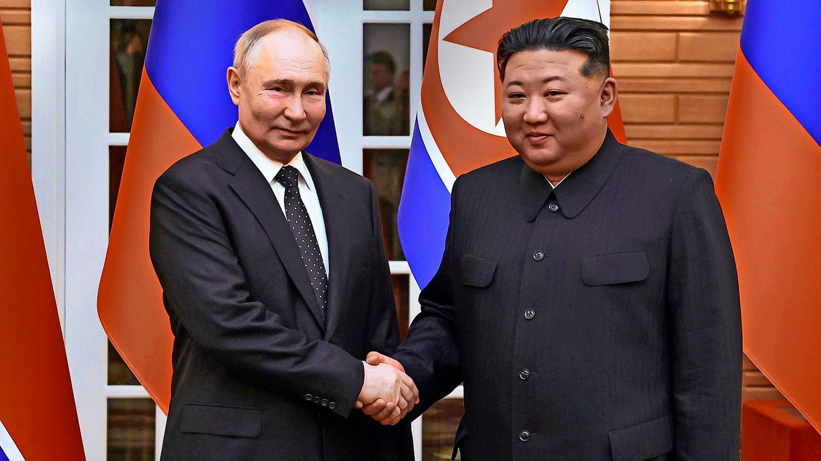 Wladimir Putin (li) und Kim Jong Un in Pjöngjang.Foto: dpa/Gavriil Grigorov Wladimir Putin (li) und Kim Jong Un in Pjöngjang.Foto: dpa/Gavriil Grigorov