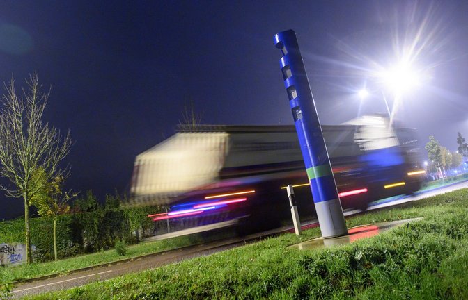 Lastwagenfahrten könnten in Baden-Württemberg auch auf Landesstraßen teurer werden.<span class='image-autor'>Foto: dpa/Klaus-Dietmar/ Gabbert</span>