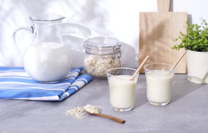 Immer mehr Menschen konsumieren Pflanzenmilch. Das Image tierischer Milch hat in den letzten Jahren gelitten.<span class='image-autor'>Foto: imago images/AFLO/Shingo Tosha/AFLO via www.imago-images.de</span>