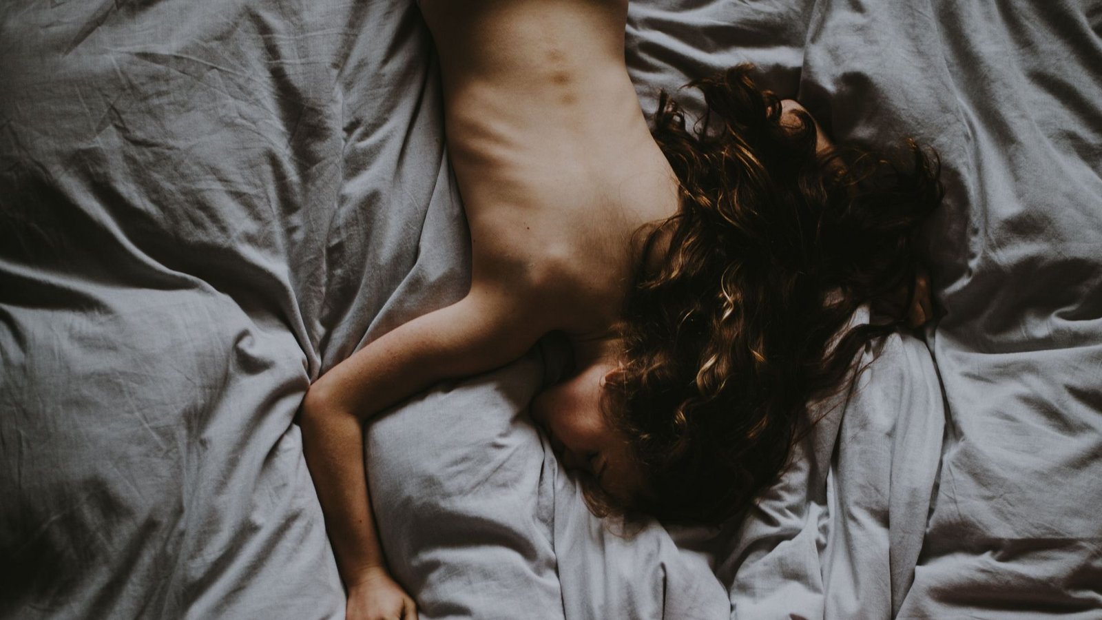 Orgasmen können sich für Frauen ganz unterschiedlich anfühlen – um den sogenannten G-Punkt ranken sich kuriose Mythen.Foto: Unsplash/Annie Spratt Orgasmen können sich für Frauen ganz unterschiedlich anfühlen – um den sogenannten G-Punkt ranken sich kuriose Mythen.Foto: Unsplash/Annie Spratt
