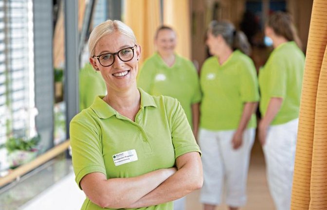 Die Kleeblatt Pflegeheime begegnen dem Fachkräftemangel mit einem neuen Mitarbeiterpool. Die Verantwortlichen versprechen „attraktive Konditionen“.  Foto: p