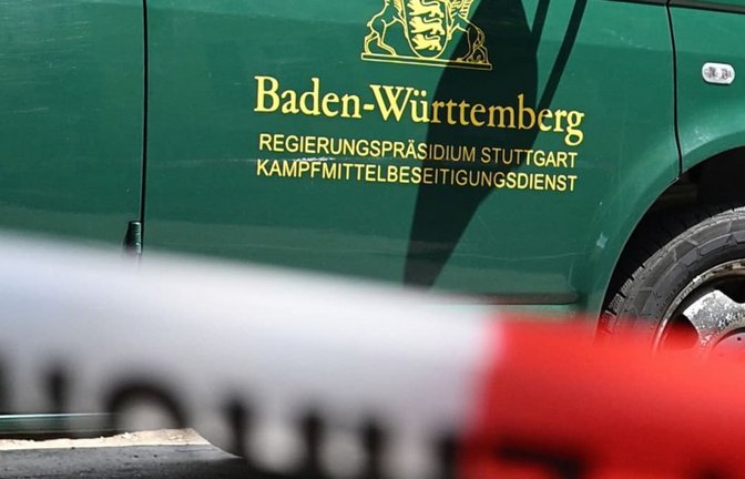 Wegen eines möglicherweise explosiven Gefahrstoffs in einer Klinikapotheke in Rottweil sind Kampfmittelexperten im Einsatz (Symbolfoto).<span class='image-autor'>Marijan Murat/dpa</span>