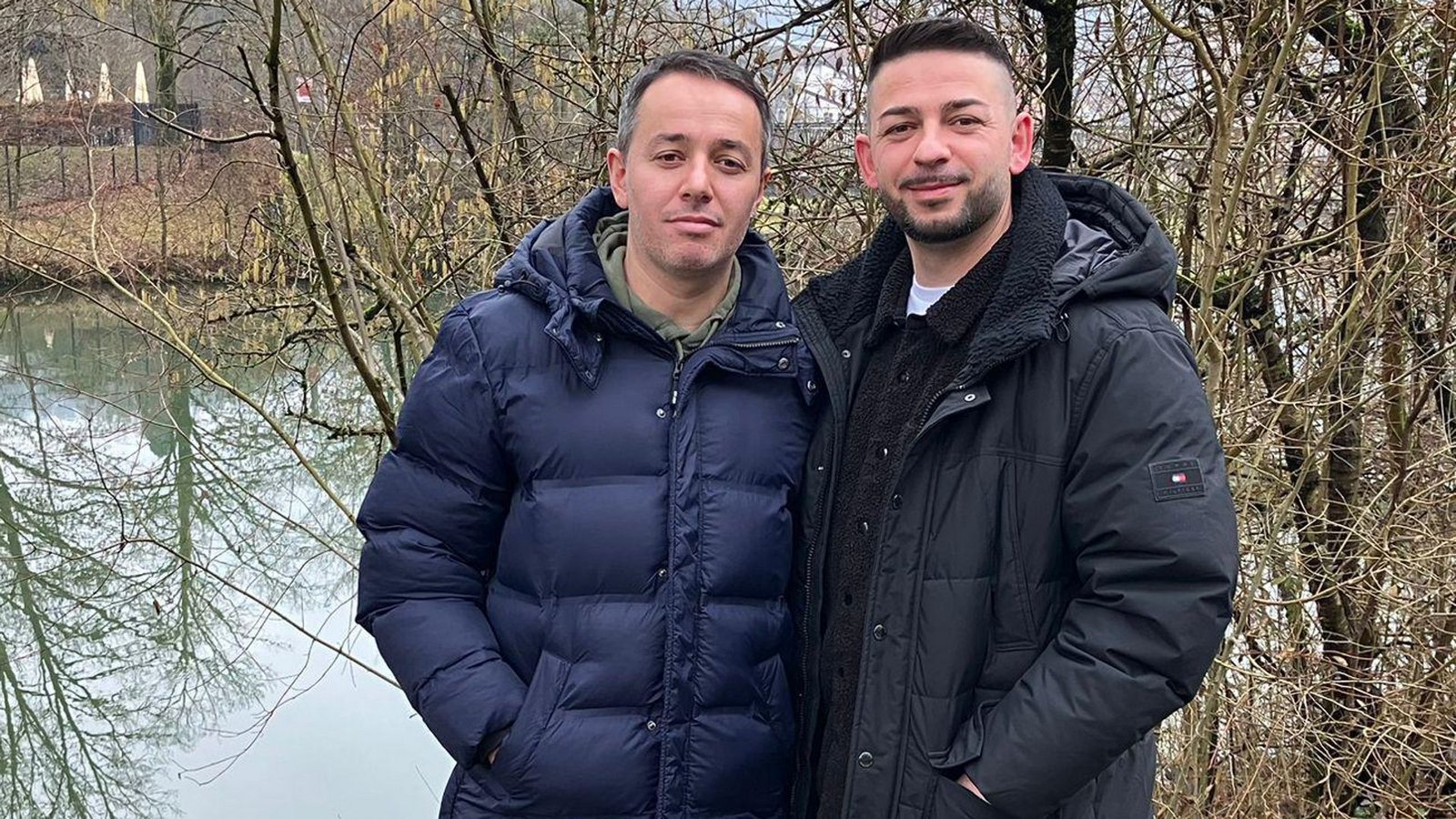 Die Brüder Ejmad (links) und Kastriot Demaku (rechts) haben im Februar eine 93-jährige Frau aus dem Kocher in Künzelsau gerettet.Foto: Privat Die Brüder Ejmad (links) und Kastriot Demaku (rechts) haben im Februar eine 93-jährige Frau aus dem Kocher in Künzelsau gerettet.Foto: Privat