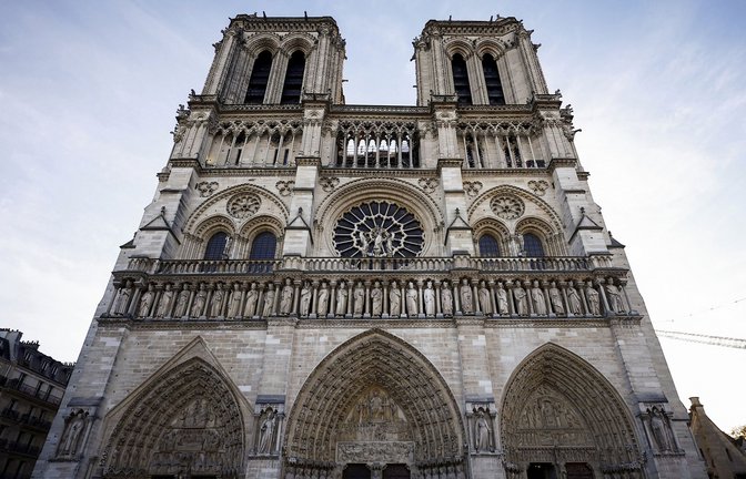 Dei Kathedrale Notre-Dame wird nach dem Großbrand 2019 nun wieder eröffnet. (Archivbild)<span class='image-autor'>Foto: dpa/Sarah Meyssonnier</span>