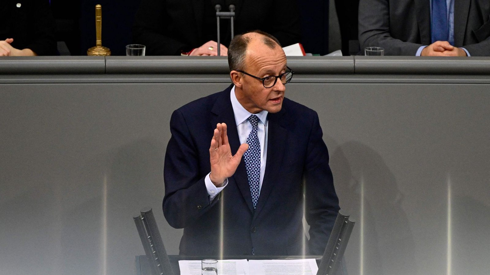 Ein Unionsantrag zur Verschärfung der Migrationspolitik hat eine Mehrheit bekommen – auch mit Stimmen der AfD.Foto: AFP/John MacDougall Ein Unionsantrag zur Verschärfung der Migrationspolitik hat eine Mehrheit bekommen – auch mit Stimmen der AfD.Foto: AFP/John MacDougall