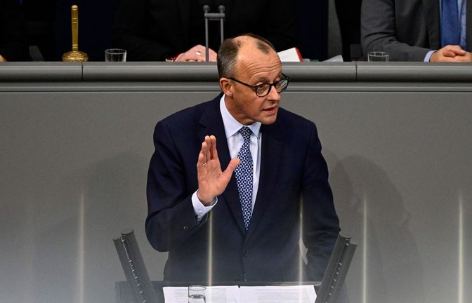 Ein Unionsantrag zur Verschärfung der Migrationspolitik hat eine Mehrheit bekommen – auch mit Stimmen der AfD.<span class='image-autor'>Foto: AFP/John MacDougall</span>