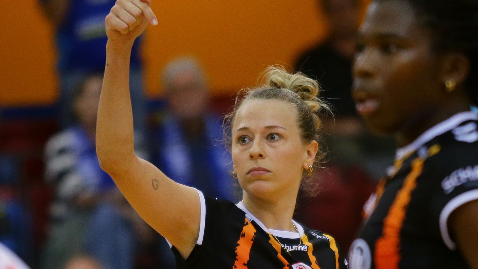 Brachte ihre Führungsstärke ein: Außenangreiferin Antonia Stautz.Foto: Baumann