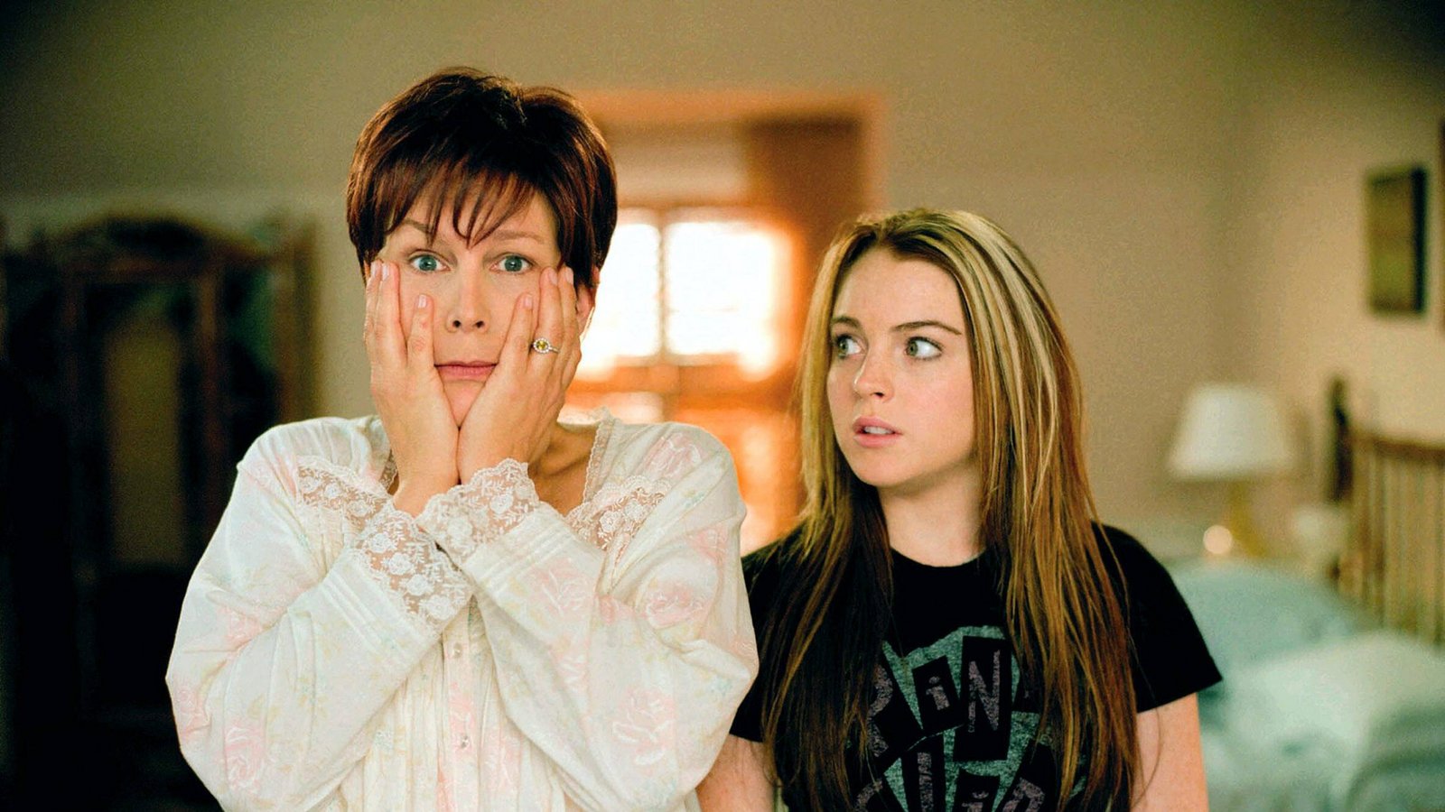 Jamie Lee Curtis (l.) und Lindsay Lohan standen bereits 2003 gemeinsam für "Freaky Friday" vor der Kamera.Foto: IMAGO / Everett Collection Jamie Lee Curtis (l.) und Lindsay Lohan standen bereits 2003 gemeinsam für "Freaky Friday" vor der Kamera.Foto: IMAGO / Everett Collection
