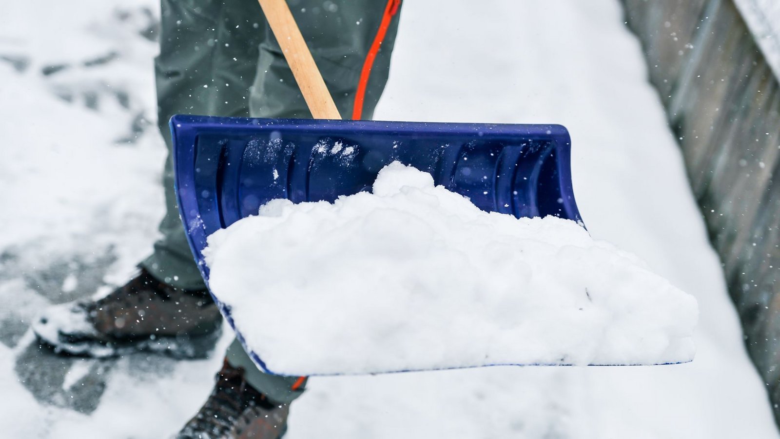 Der Schnee muss weg – und das schon ziemlich zeitig.Foto: Lichtgut/Max Kovalenko Der Schnee muss weg – und das schon ziemlich zeitig.Foto: Lichtgut/Max Kovalenko
