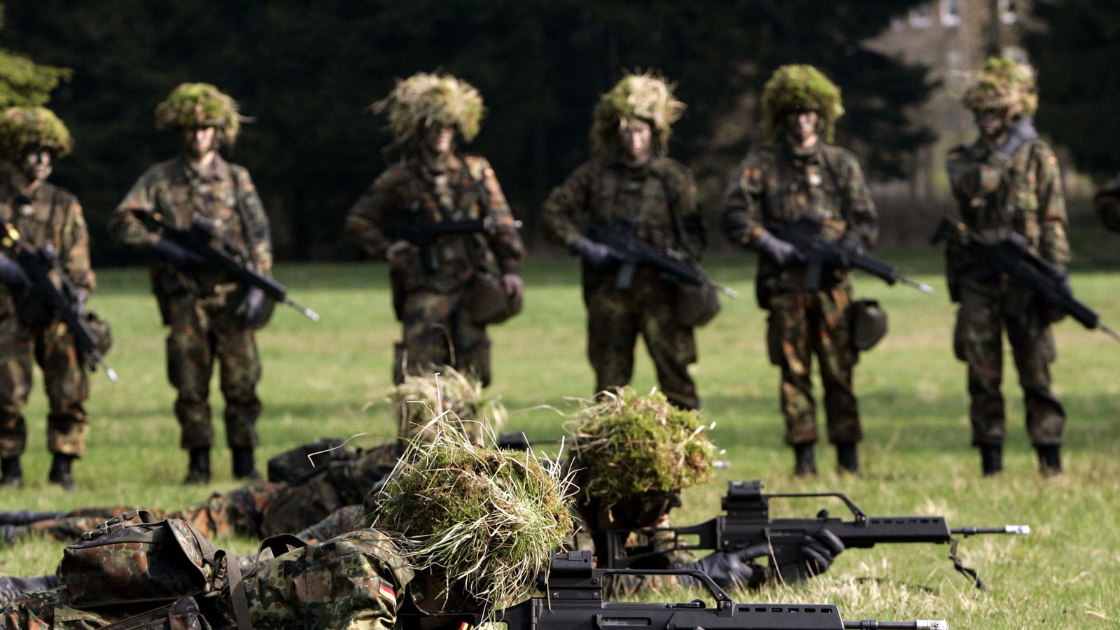 Training für den Ernstfall – daran sollen sich bald auch wieder wehrpflichtige beteiligen.Foto: dpa Training für den Ernstfall – daran sollen sich bald auch wieder wehrpflichtige beteiligen.Foto: dpa