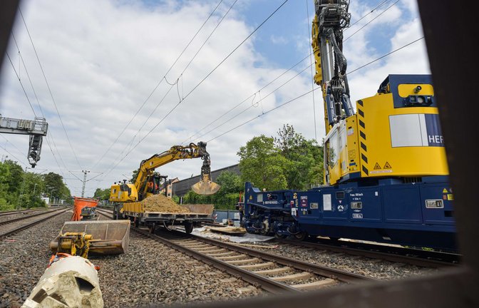 Trotz zahlreicher Baustellen am Bahnnetz droht am Ende doch wieder der Einbau alter Technik.<span class='image-autor'>Foto: LICHTGUT/Max Kovalenko</span>