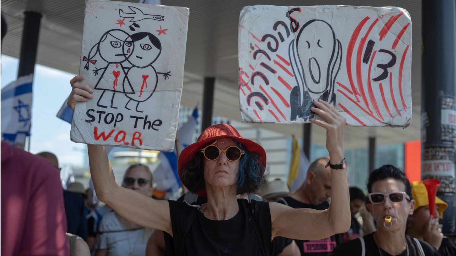 300 Tage nach der Entführung israelischer Zivilisten haben sich in Tel Aviv Angehörige zu einer Protestaktion versammelt (Archivfoto).Foto: dpa/Ilia Yefimovich 300 Tage nach der Entführung israelischer Zivilisten haben sich in Tel Aviv Angehörige zu einer Protestaktion versammelt (Archivfoto).Foto: dpa/Ilia Yefimovich