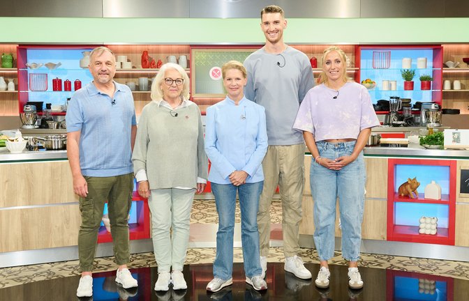 Von links: Kandidaten Kurt Daibenzeiher, Marie-Louise Hüneke, Moderatorin Cornelia Poletto, Kandidaten Thomas Bößem und Lara Maria Klewin<span class='image-autor'>Foto: ZDF/Gunnar Nicolaus</span>