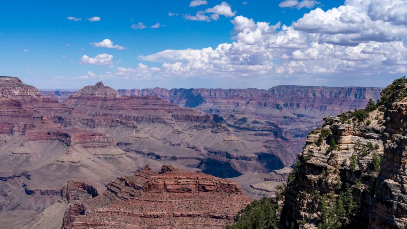 Der Grand Canyon ist ein beliebtes Touristenziel (Archivbild).Alex Brandon/AP/dpa Der Grand Canyon ist ein beliebtes Touristenziel (Archivbild).Alex Brandon/AP/dpa