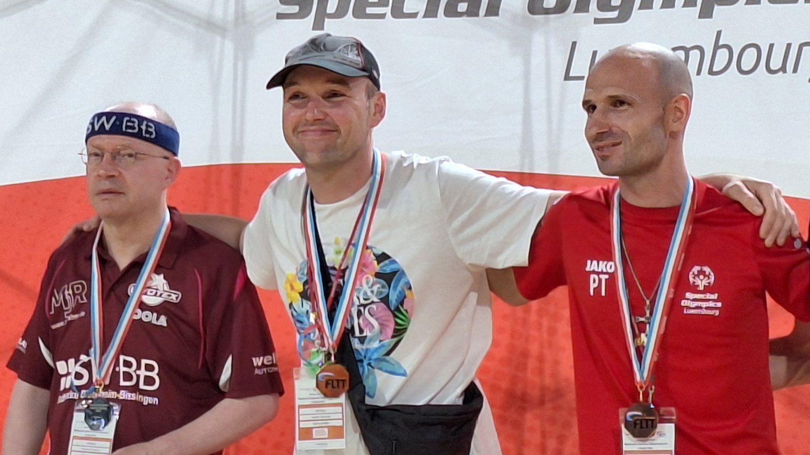 Hartmut Freund (von links), Tobias Thomas und Pit Theis sichern sich die ersten drei Plätze. Foto: privat Hartmut Freund (von links), Tobias Thomas und Pit Theis sichern sich die ersten drei Plätze. Foto: privat