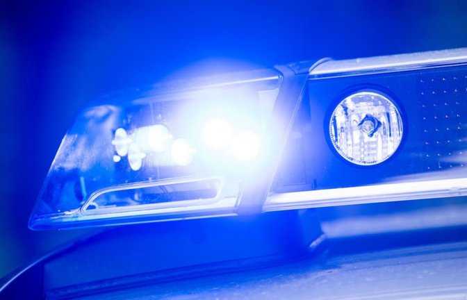 Die Polizei hat die A81 aus Sicherheitsgründen komplett gesperrt. (Symbolfoto).<span class='image-autor'>Lino Mirgeler/dpa</span>